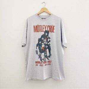 NEW Motley Crue World Tour 1983 Graphic Tee